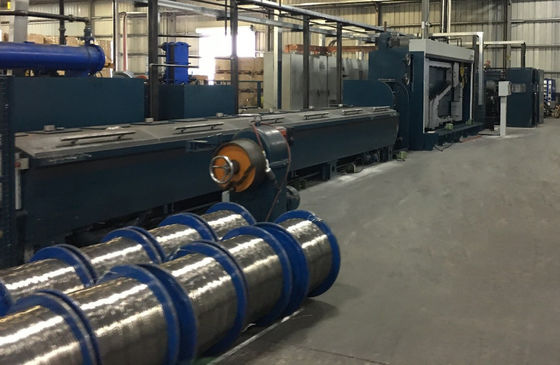 Un buen precio. Máquina de dibujo de alambre de aluminio en línea