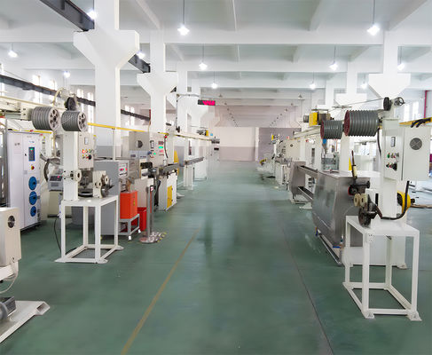 Un buen precio. Fabricante suministrar línea de extrusora de aislamiento de cable de energía de monitoreo remoto en línea